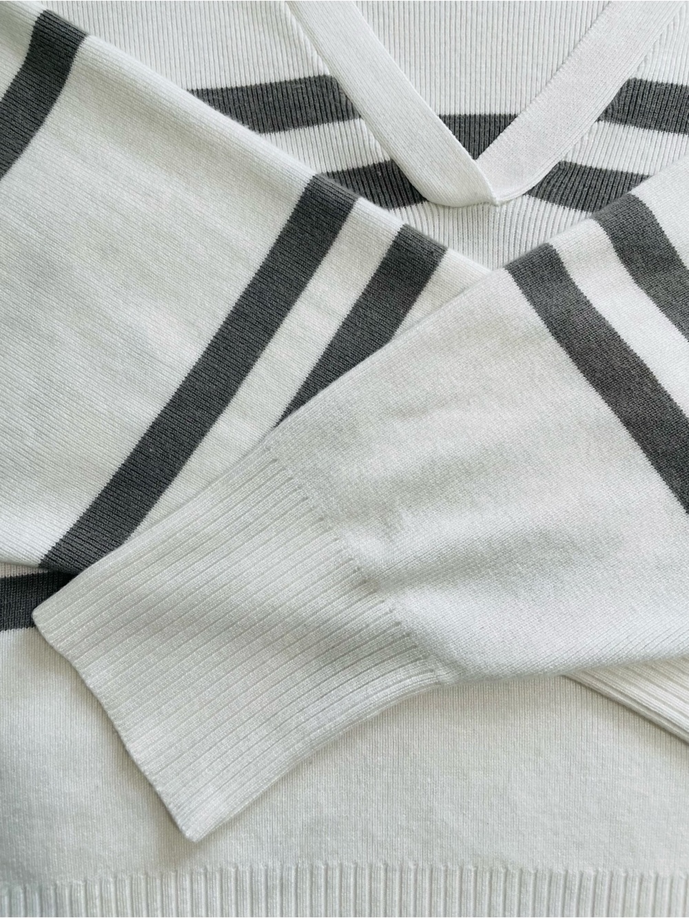 Limited Collection Striped Collared Sweater Knit Top Size Large - Picture 6 of 8